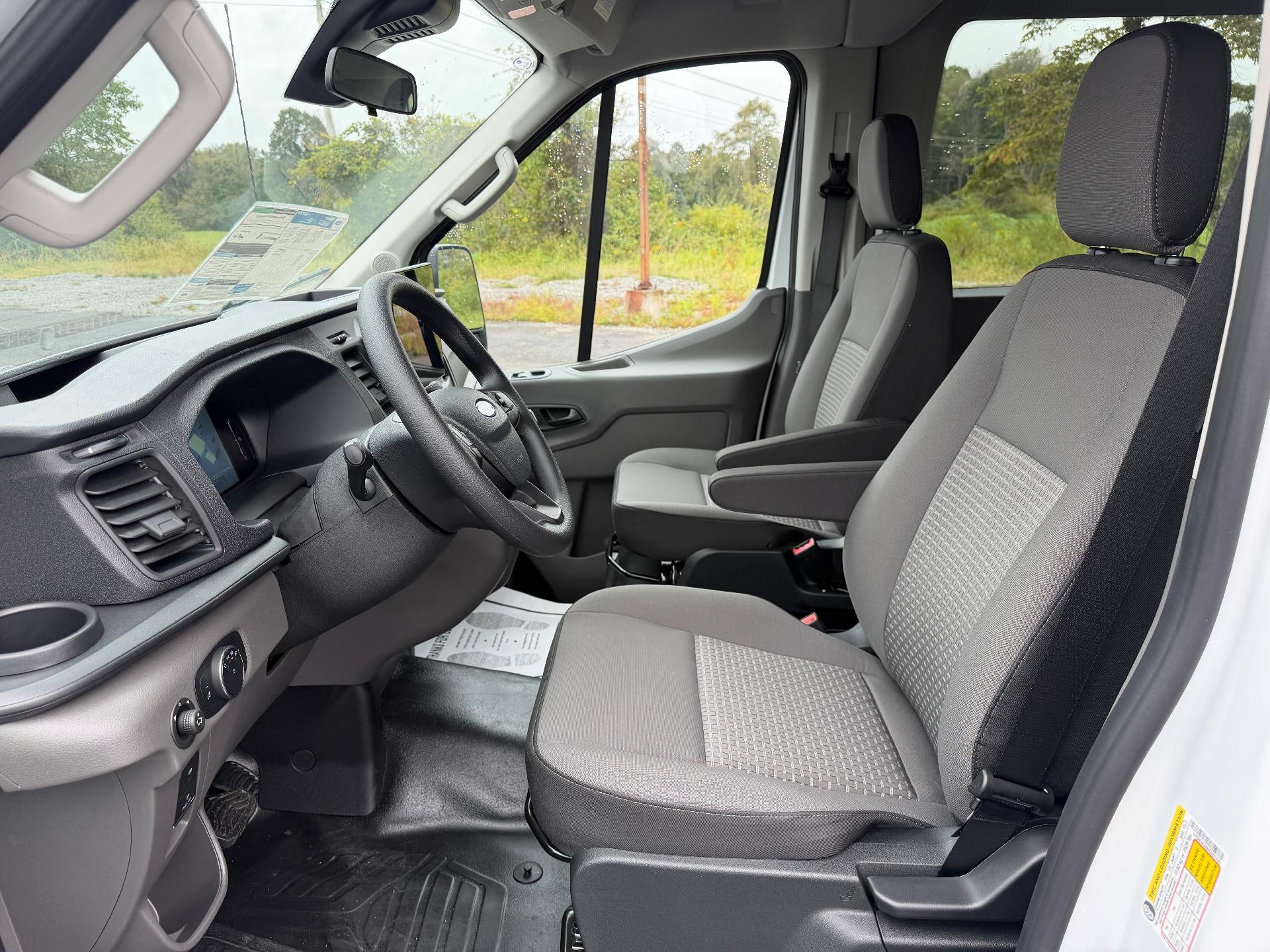 2027 Ford Transit Passenger Wagon T-350 148" Med Roof XL AWD