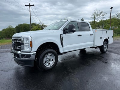 2026 Ford Super Duty F-350 SRW XL 4WD Crew Cab Service Truck