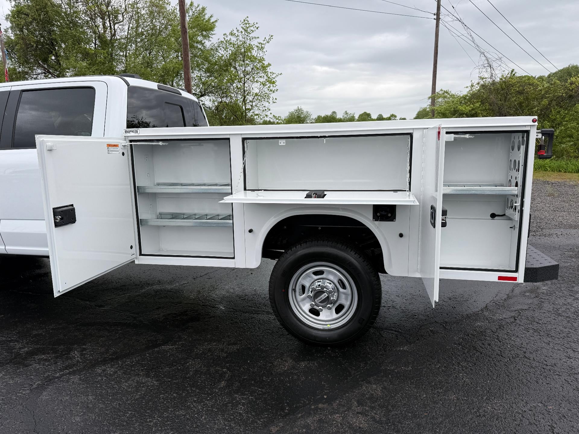 2026 Ford Super Duty F-350 SRW XL 4WD Crew Cab Service Truck