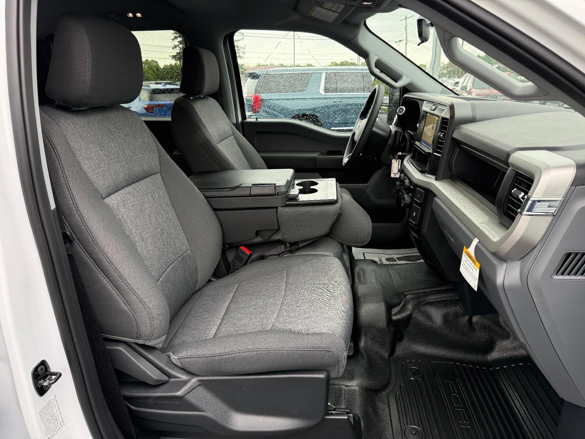 2026 Ford Super Duty F-350 SRW XL 4WD Crew Cab Service Truck