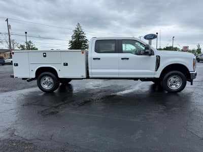2026 Ford Super Duty F-350 SRW XL 4WD Crew Cab Service Truck