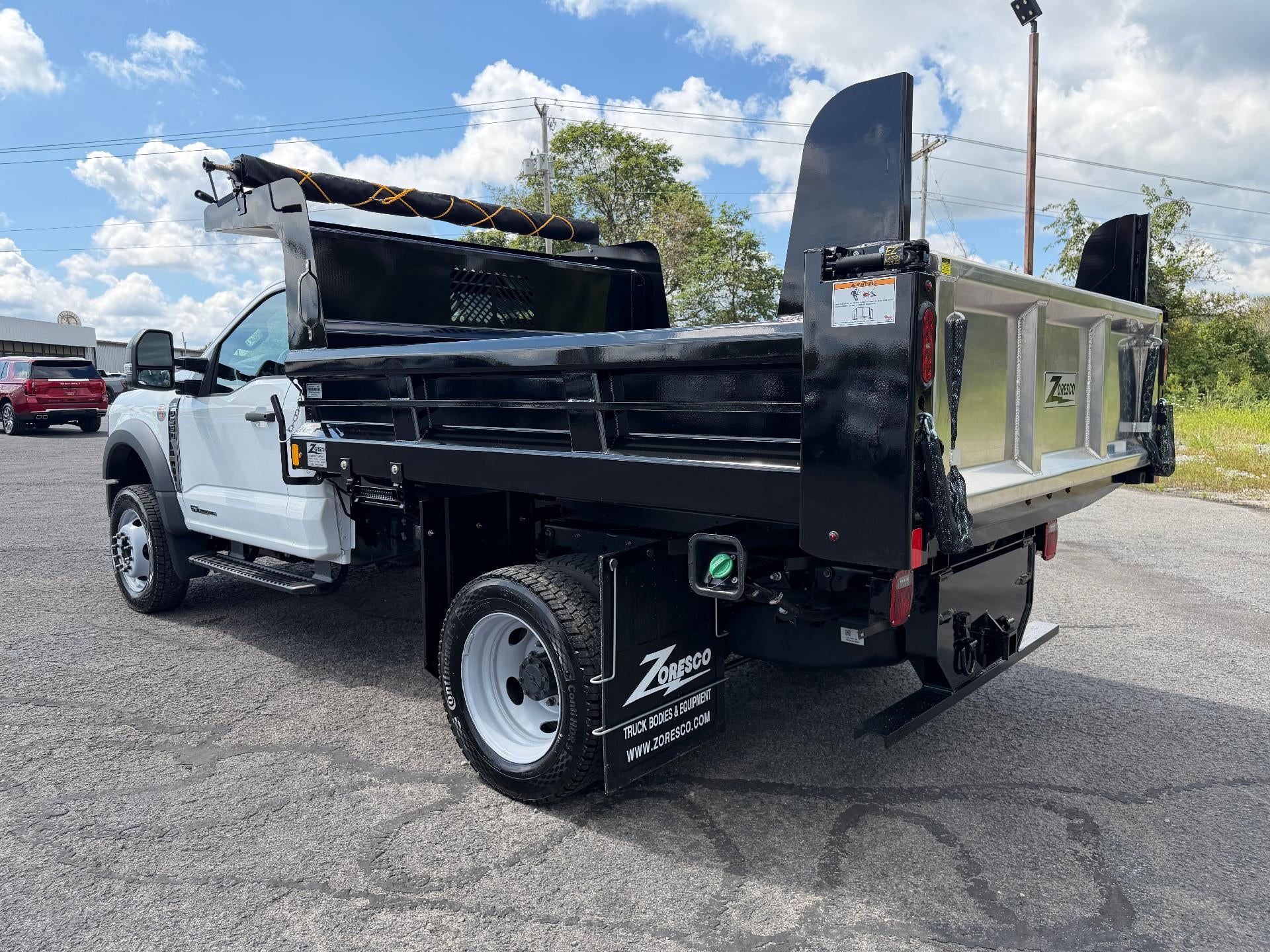 2026 Ford Super Duty F-550 DRW XL 4WD Reg Cab Dump Body