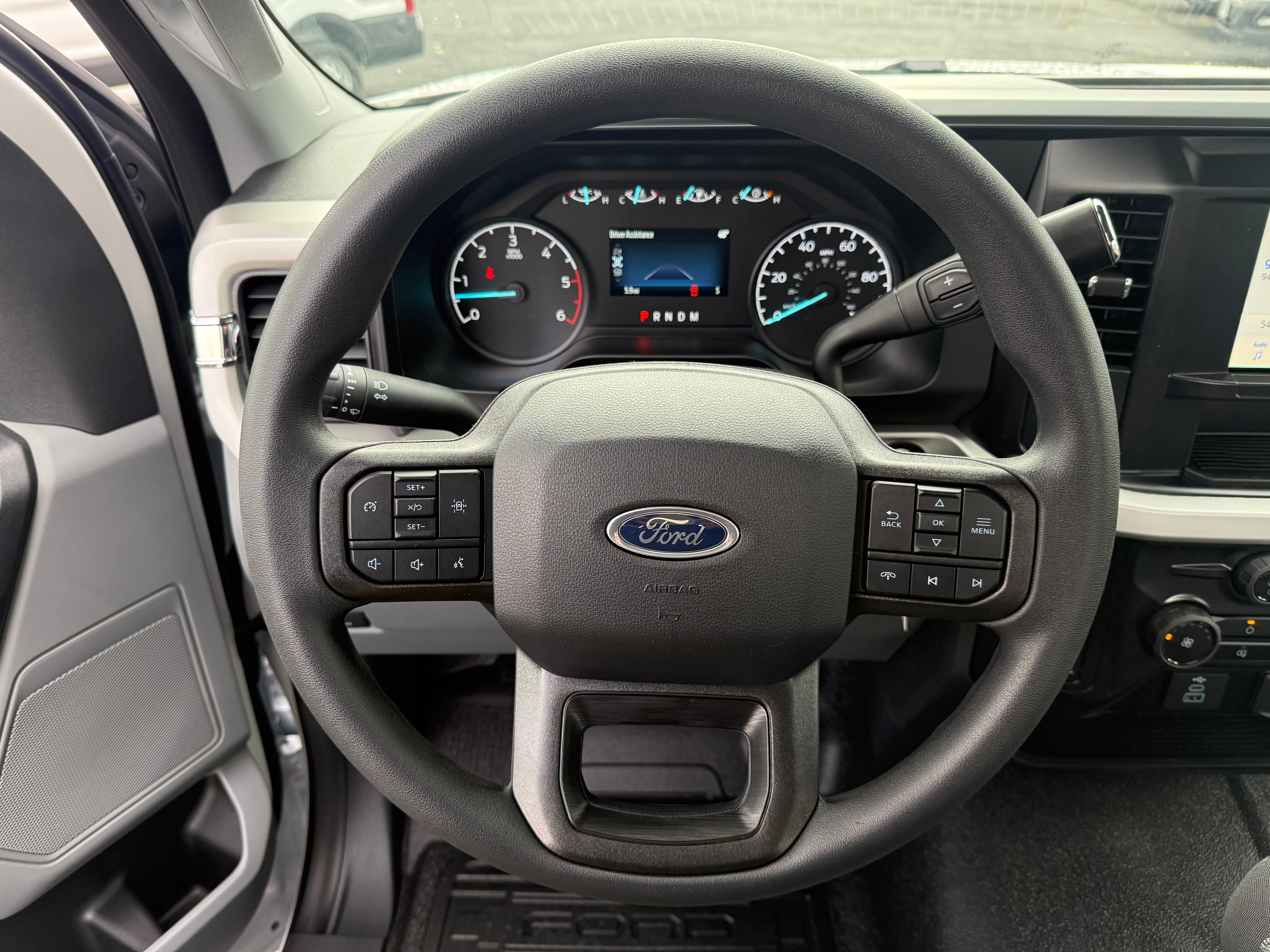 2026 Ford Super Duty F-350 DRW XL 4WD Reg Cab 169" WB 84" CA