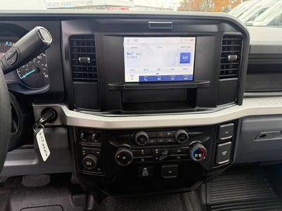 2026 Ford Super Duty F-350 DRW XL 4WD Reg Cab 169" WB 84" CA