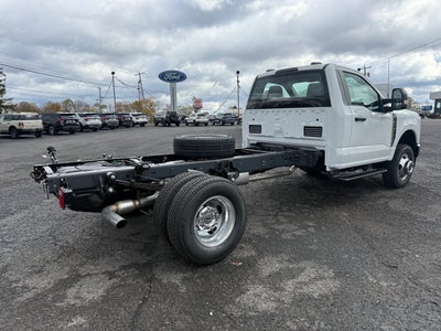 2026 Ford Super Duty F-350 DRW XL 4WD Reg Cab 169" WB 84" CA