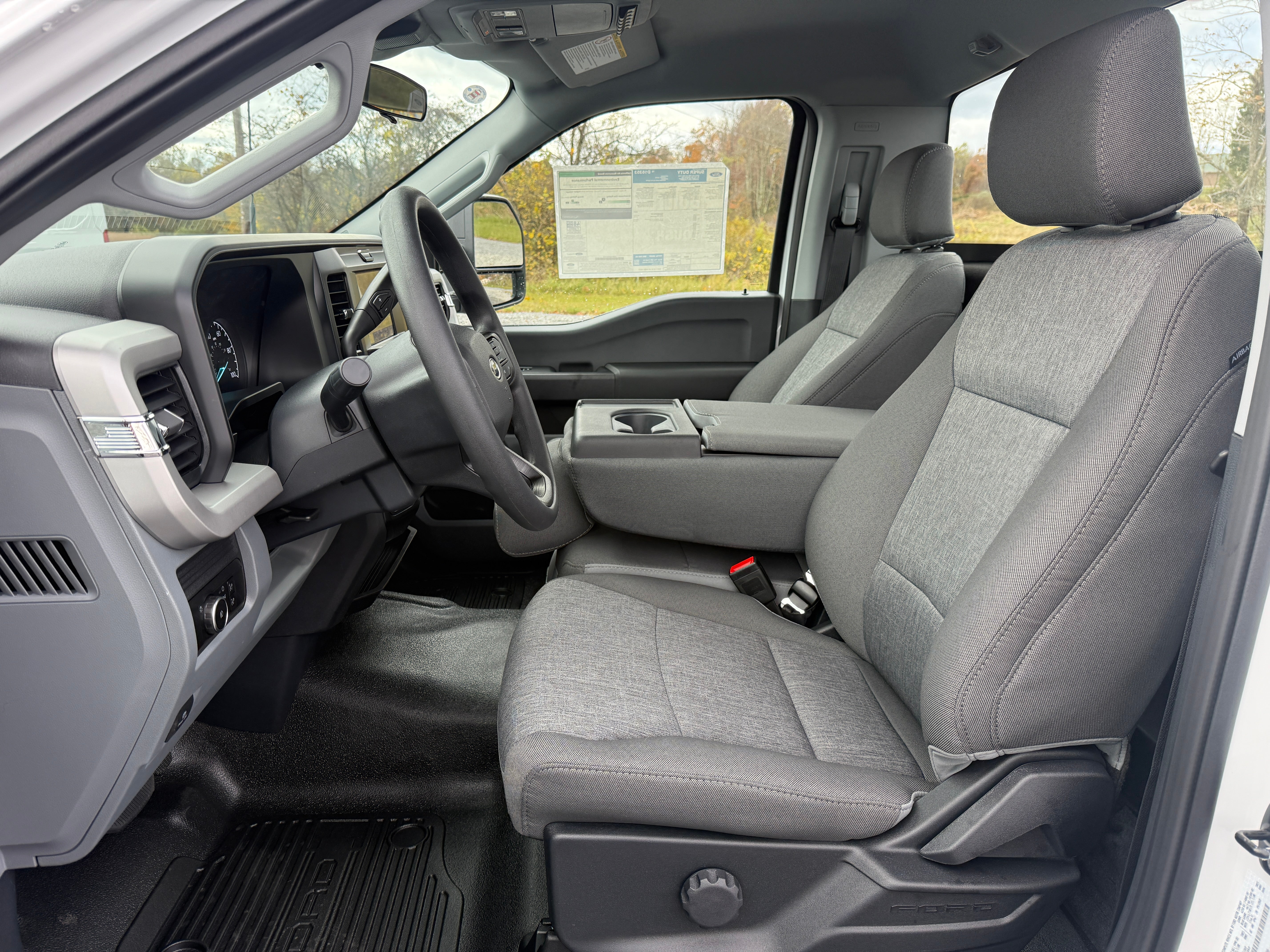 2026 Ford Super Duty F-350 DRW XL 4WD Reg Cab 169" WB 84" CA