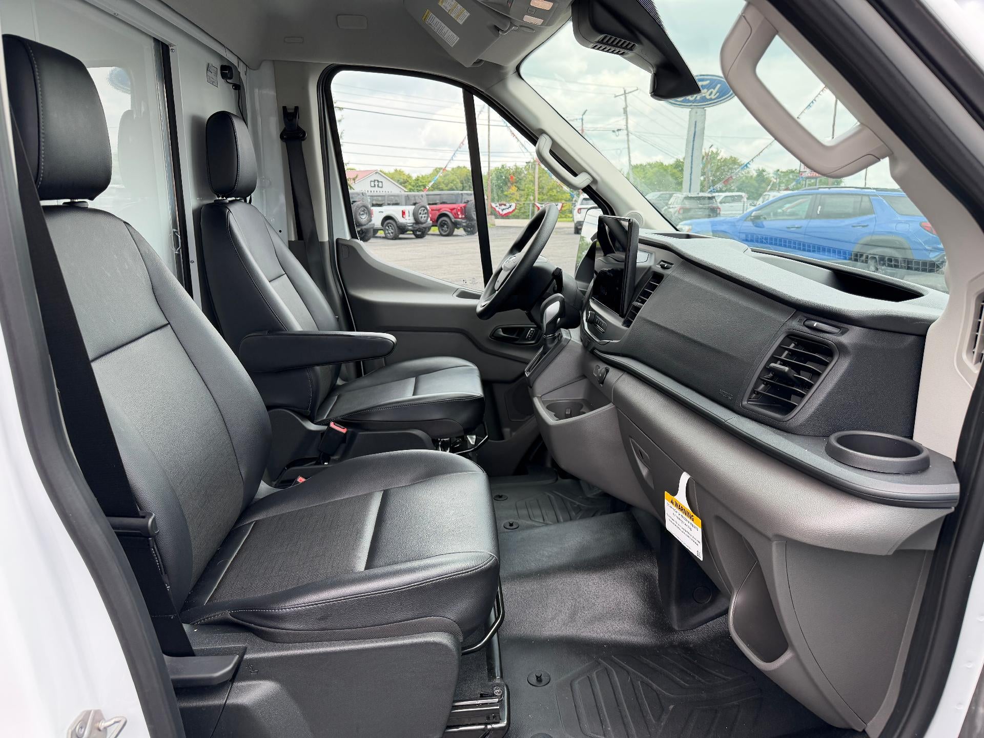 2026 Ford Transit Cutaway T-350 AWD DRW 138" WB 11000 GVWR