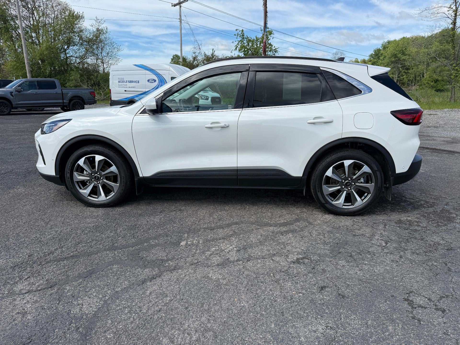 2024 Ford Escape Platinum AWD