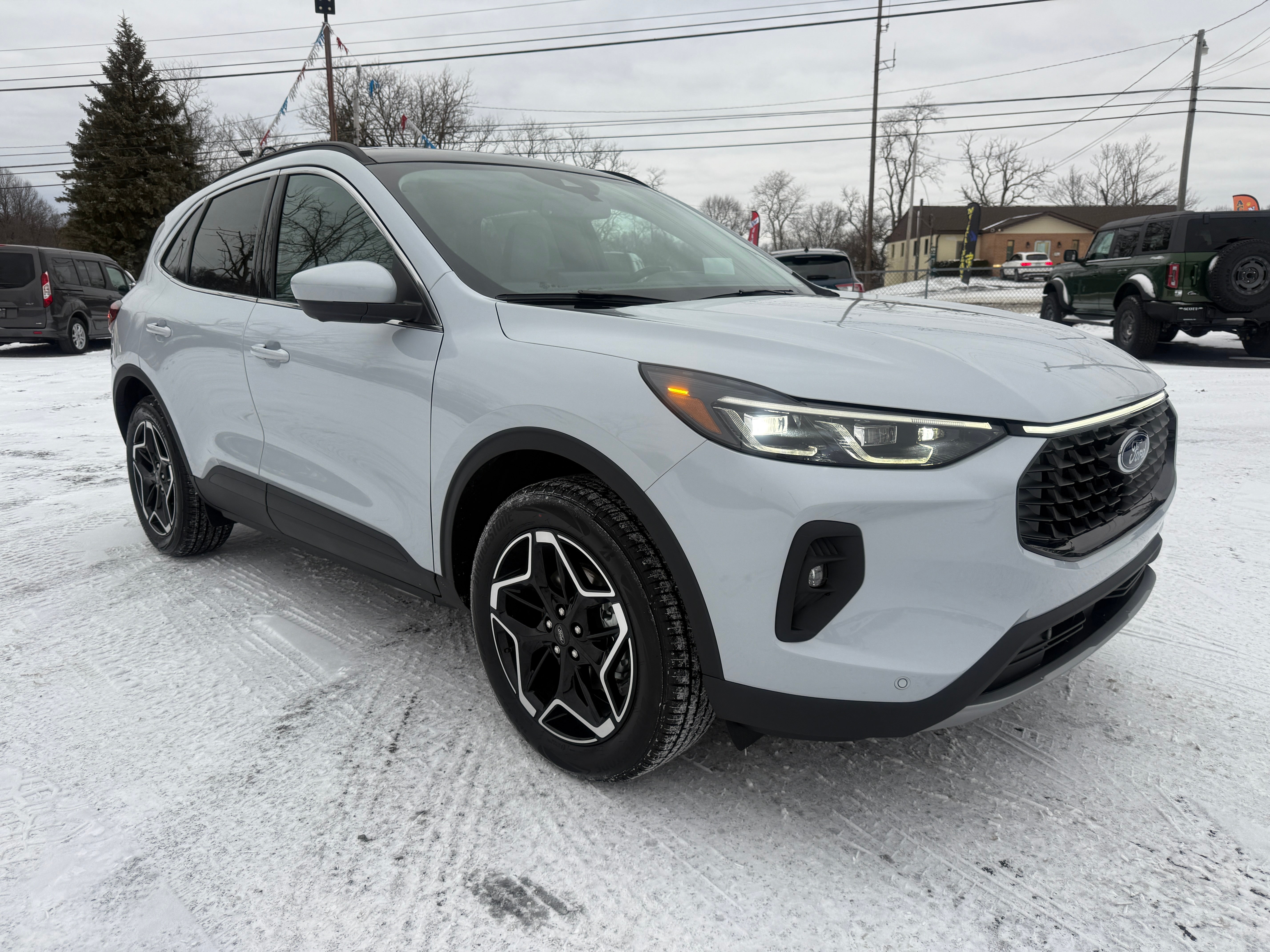 2026 Ford Escape Platinum AWD