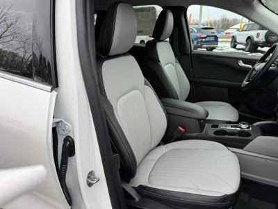 2026 Ford Escape Platinum AWD