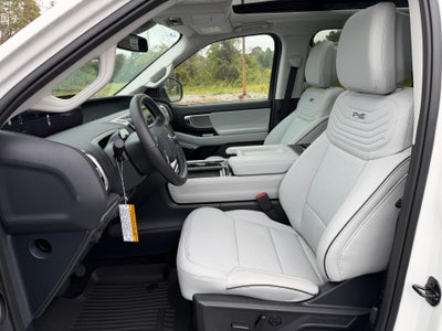 2027 Ford Expedition Platinum 4x4