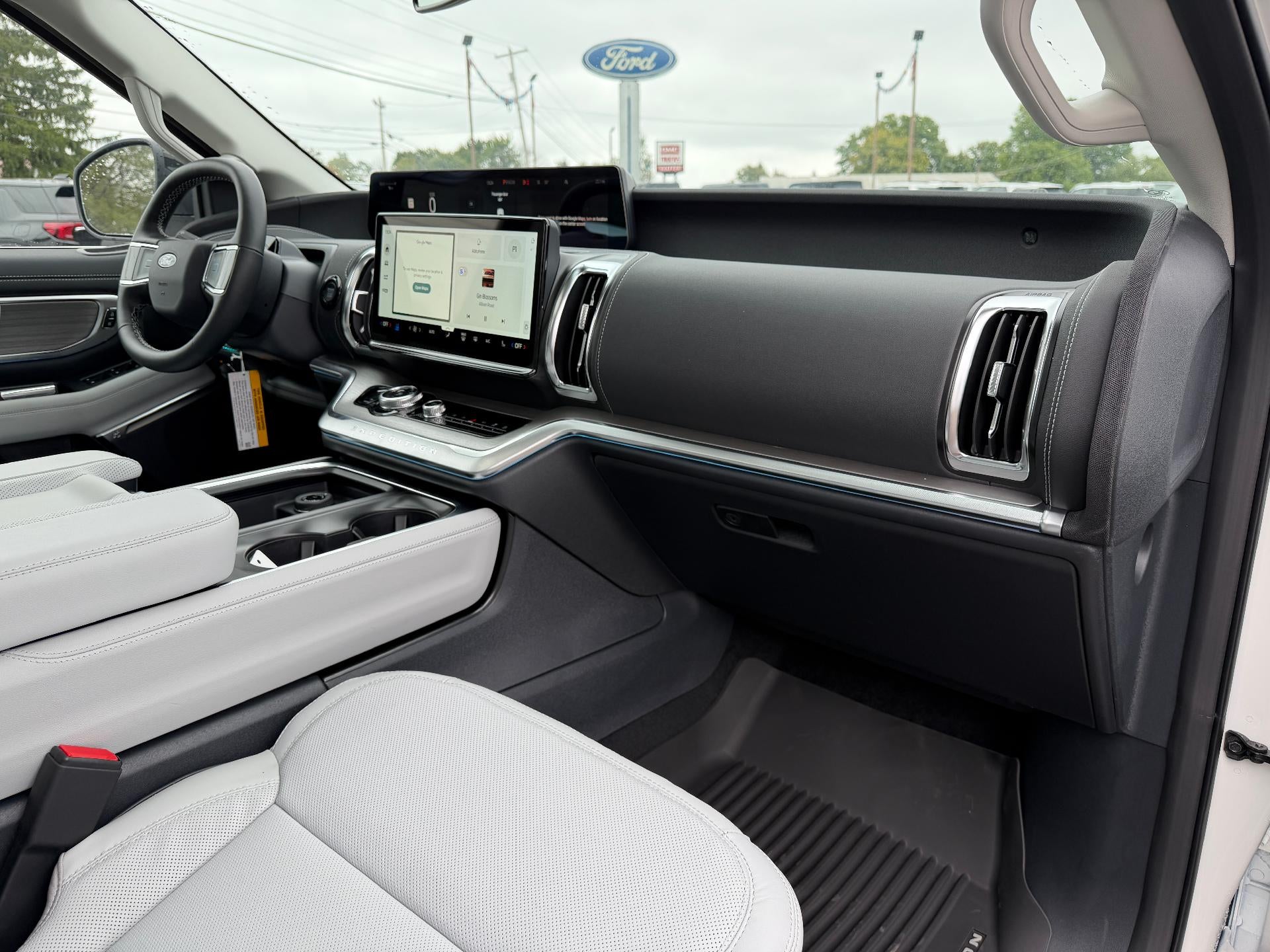 2027 Ford Expedition Platinum 4x4