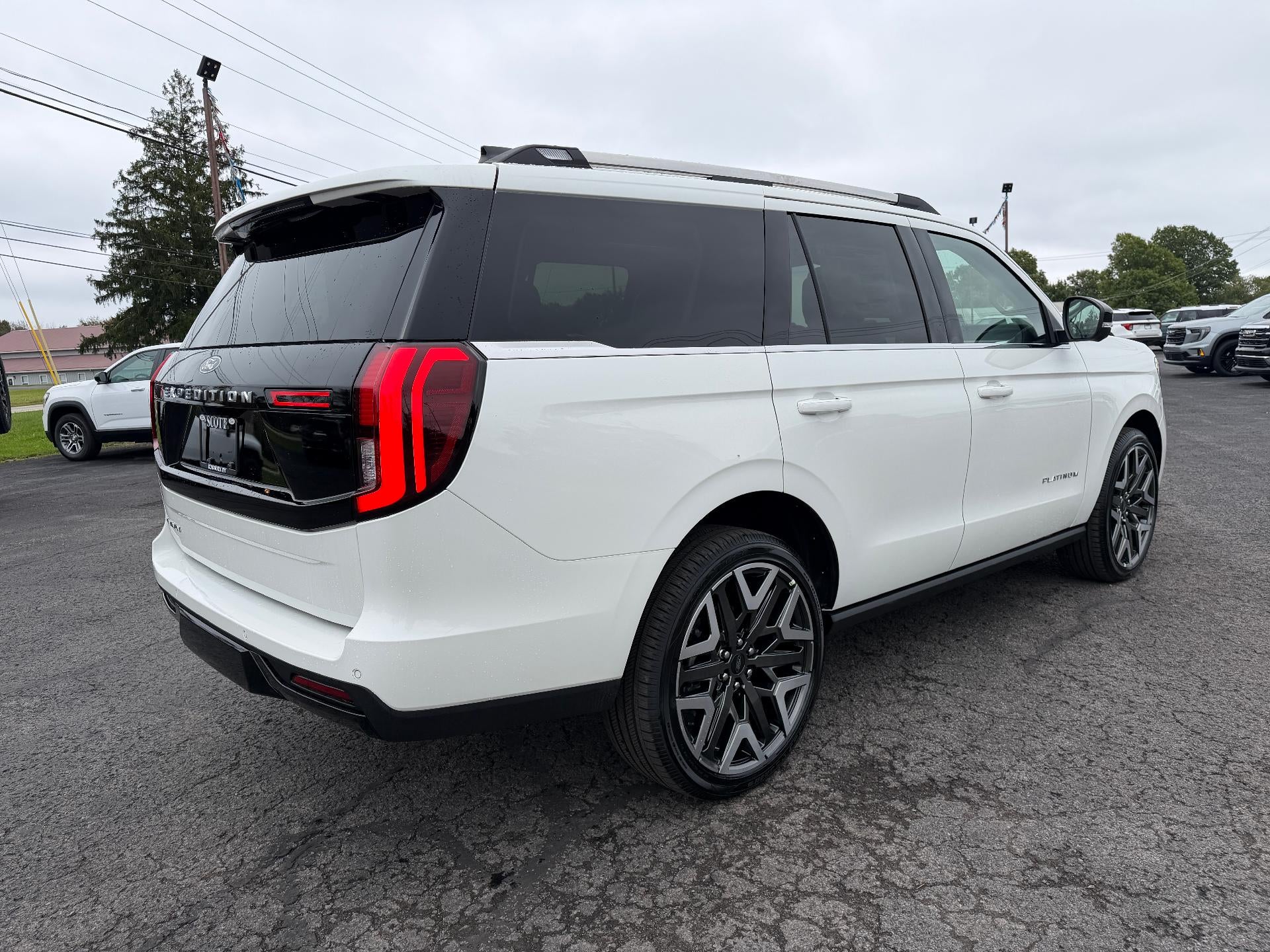 2027 Ford Expedition Platinum 4x4