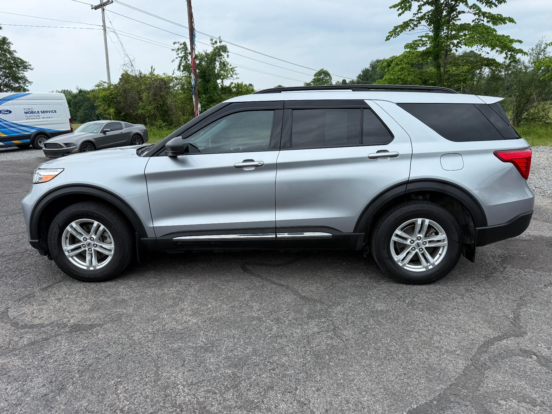2022 Ford Explorer XLT 4WD