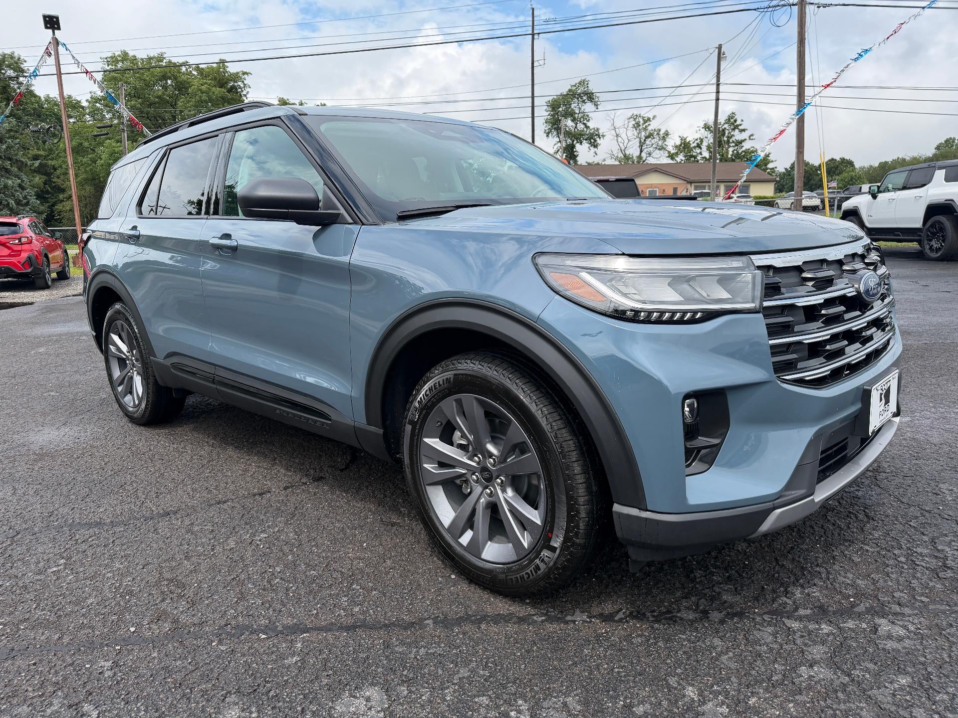 2026 Ford Explorer Active w/200A Pkg 4WD