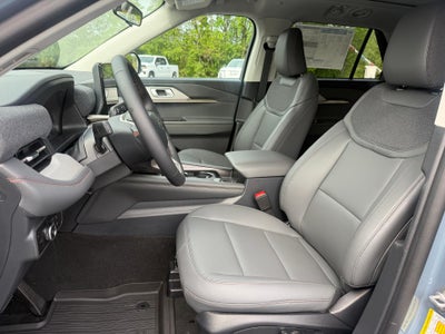 2025 Ford Explorer Active 4WD