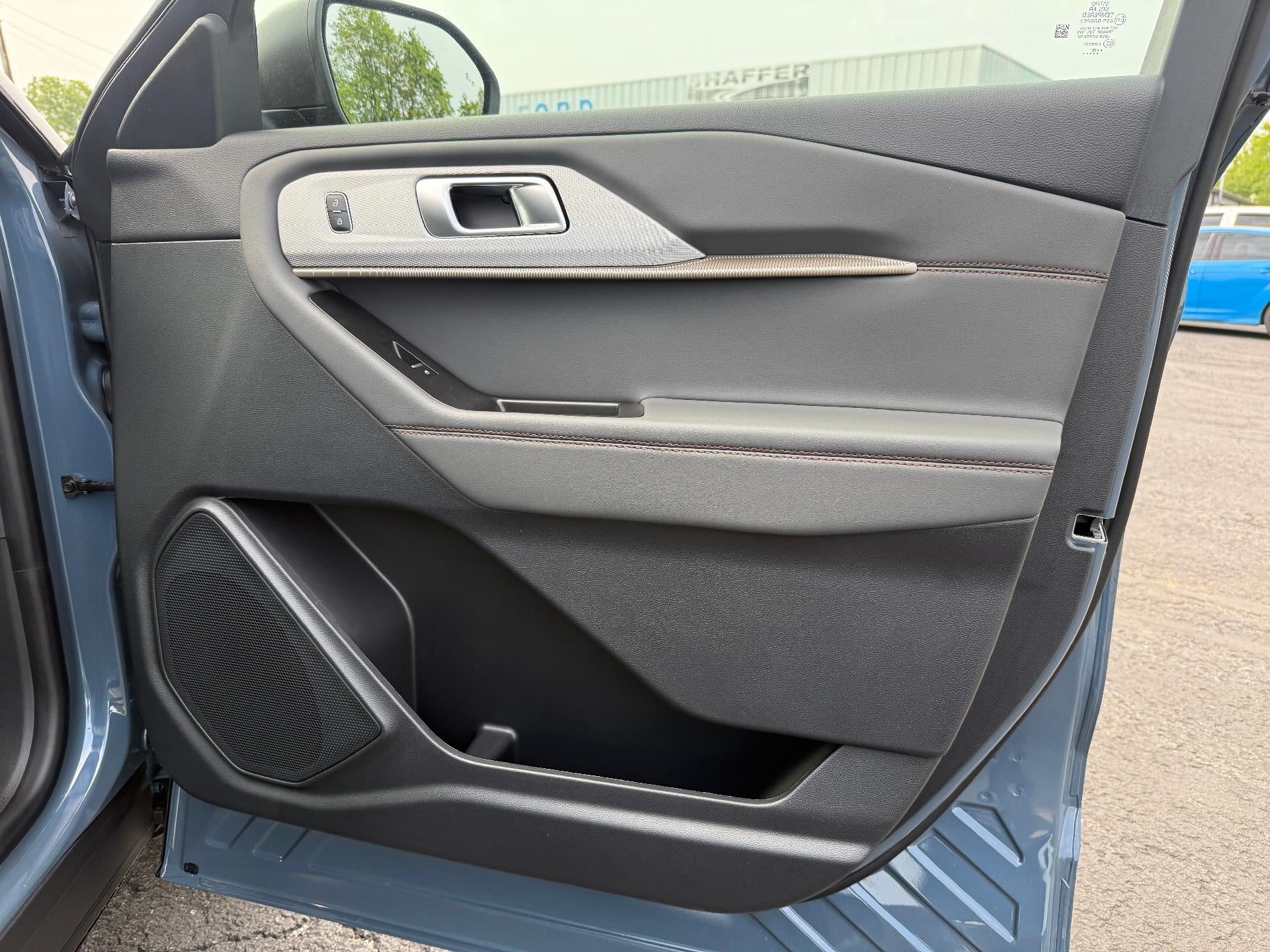 2025 Ford Explorer Active 4WD