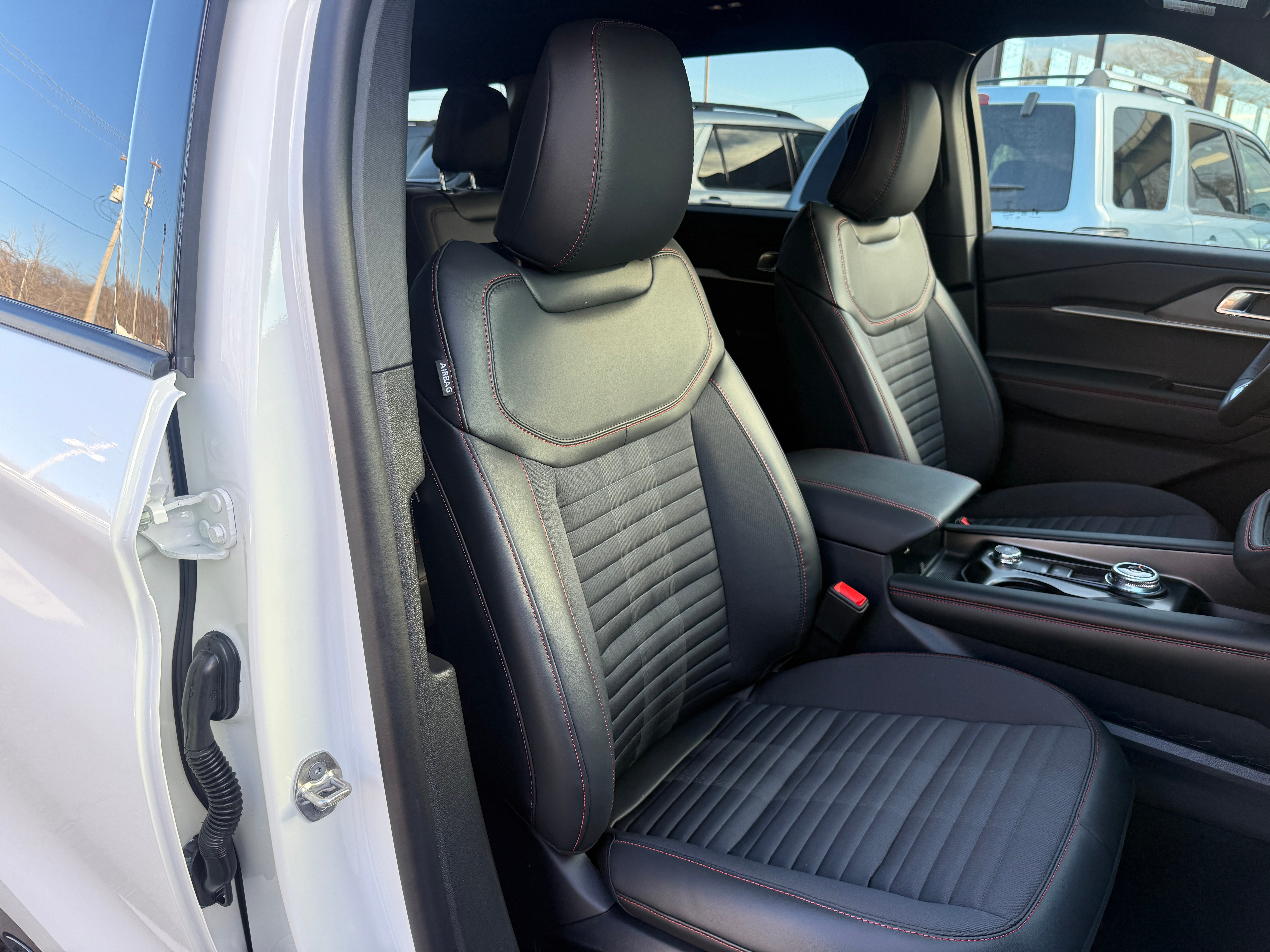 2026 Ford Explorer ST-Line 4WD