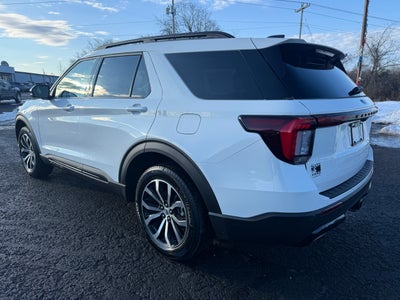 2026 Ford Explorer ST-Line 4WD