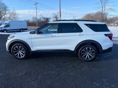 2026 Ford Explorer ST-Line 4WD