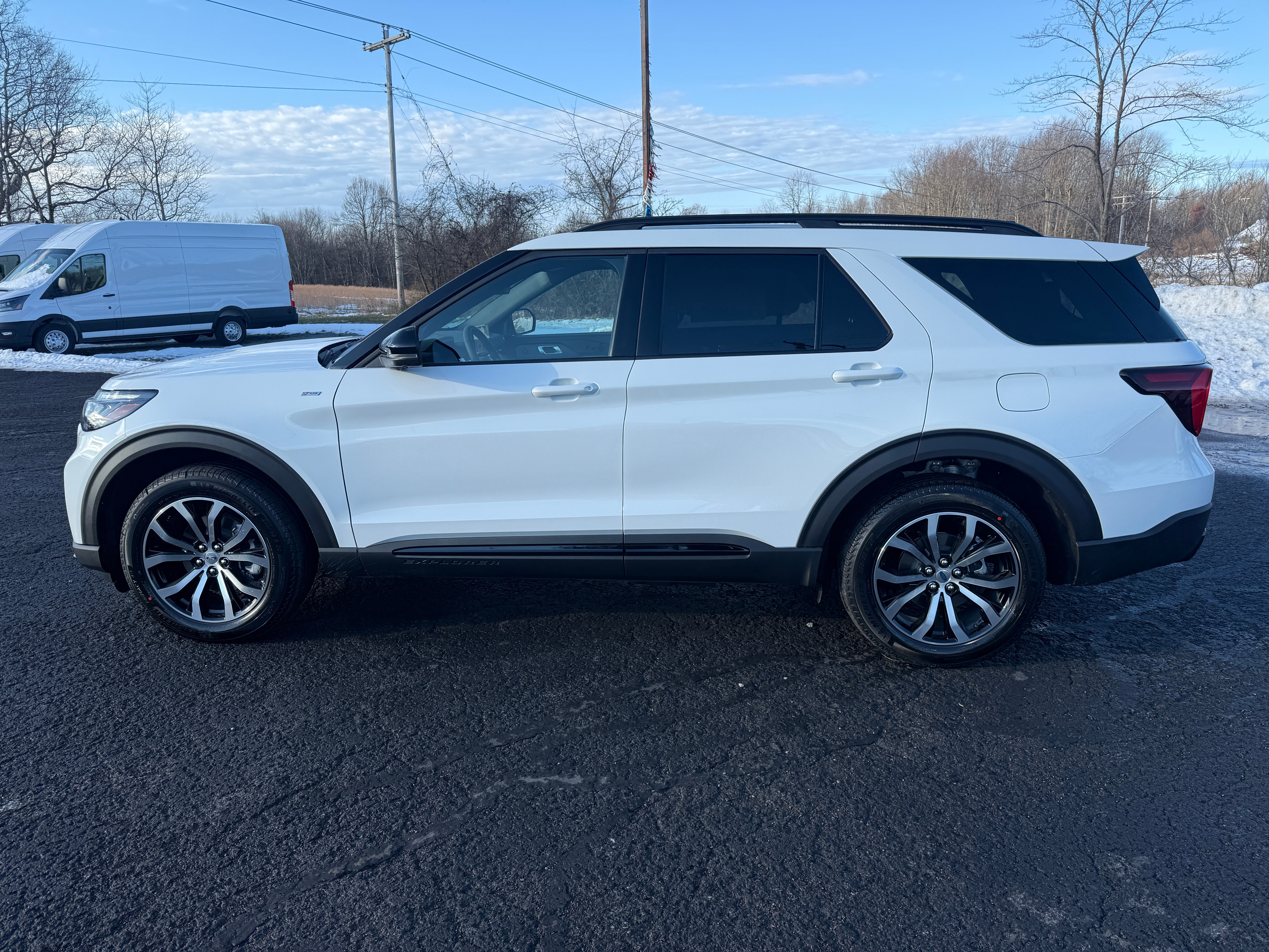 2026 Ford Explorer ST-Line 4WD