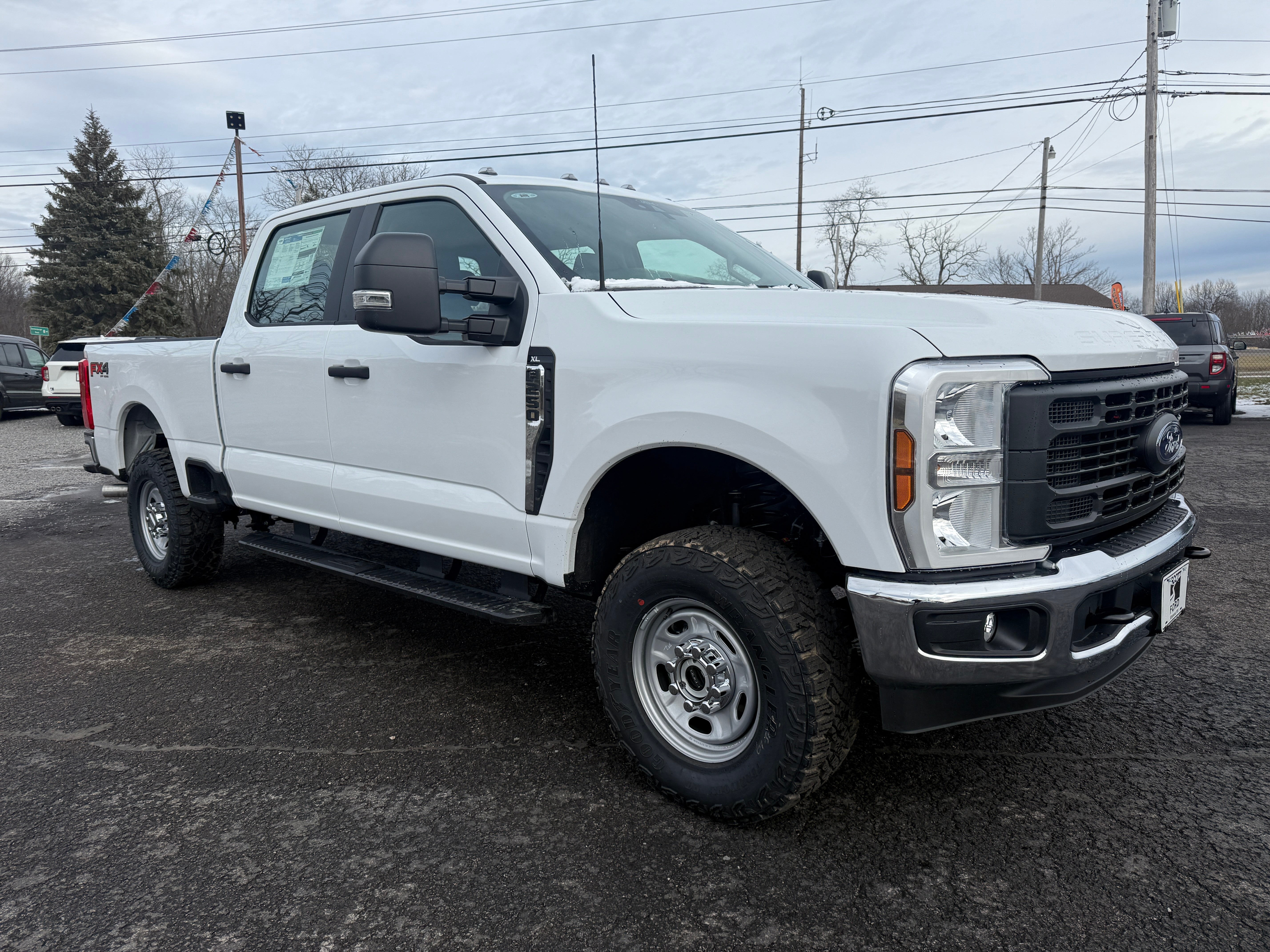 2026 Ford Super Duty F-250 SRW XL 4WD Crew Cab 6.75' Box