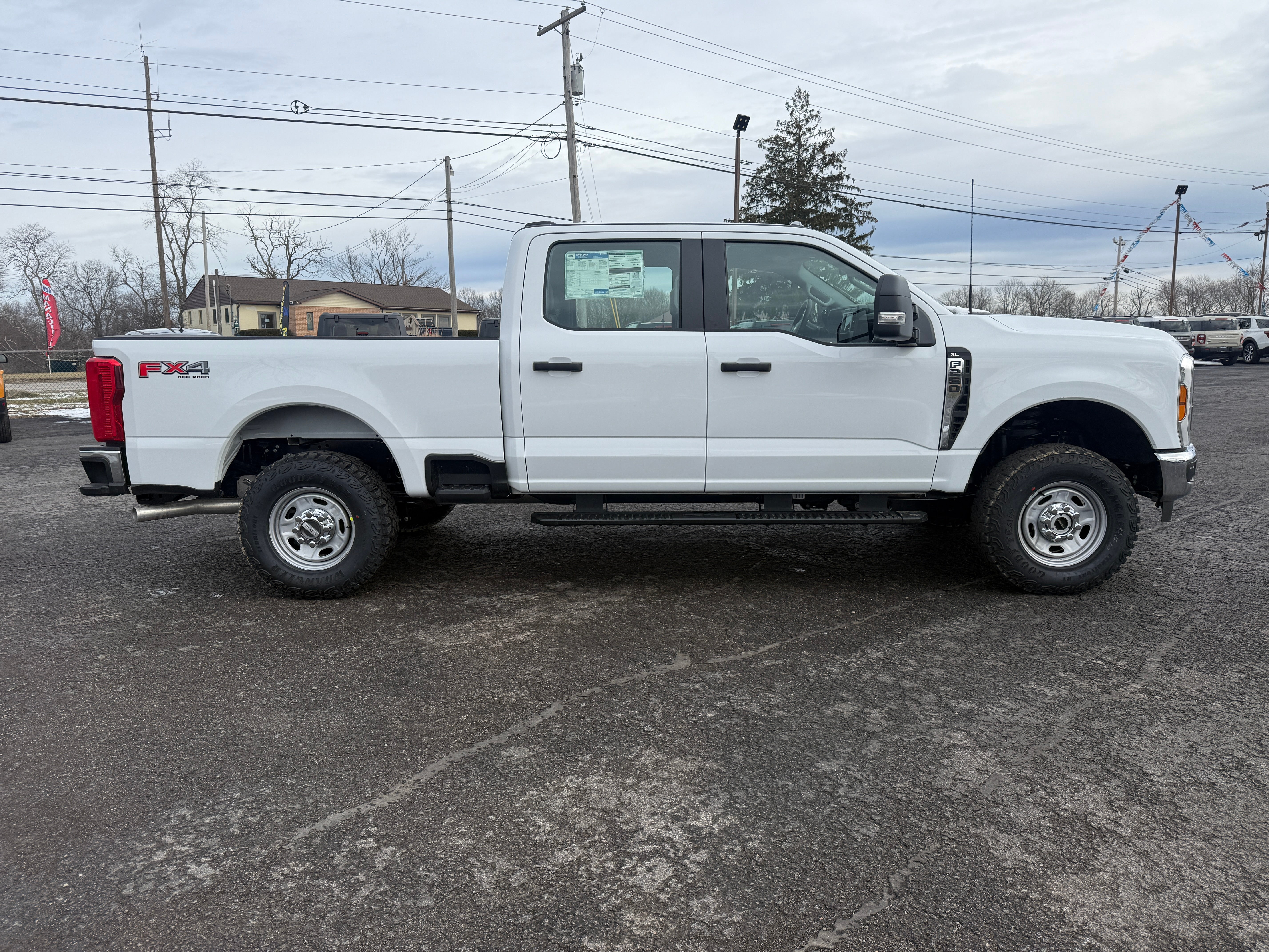 2026 Ford Super Duty F-250 SRW XL 4WD Crew Cab 6.75' Box