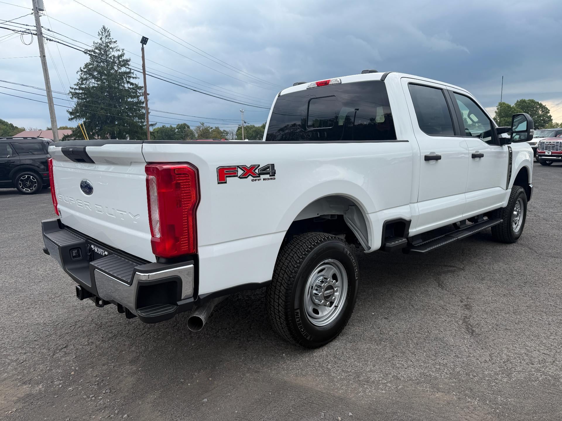 2026 Ford Super Duty F-250 SRW XL 4WD Crew Cab 6.75' Box