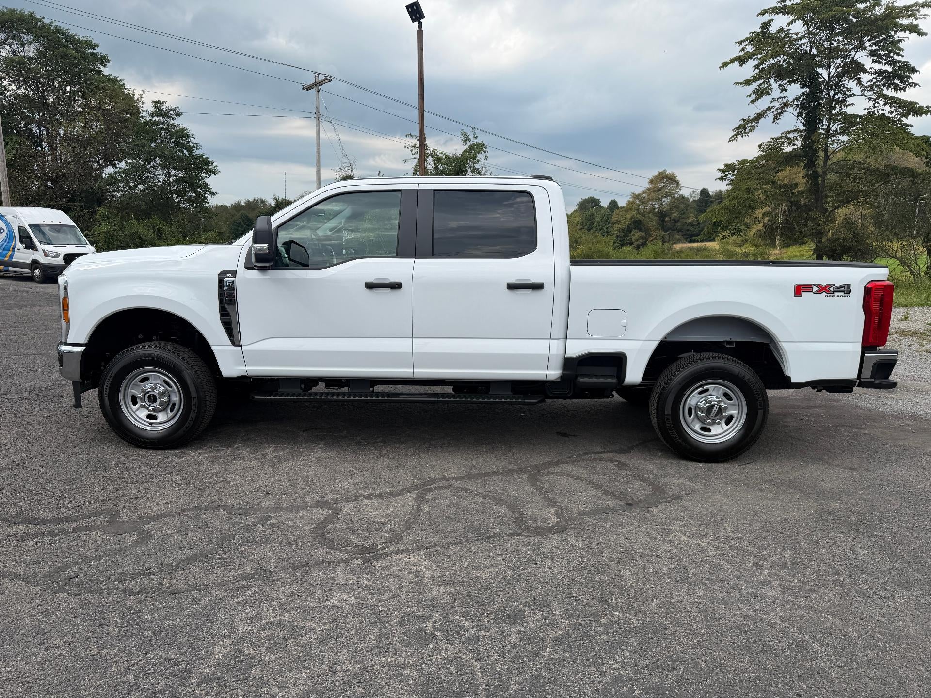 2026 Ford Super Duty F-250 SRW XL 4WD Crew Cab 6.75' Box