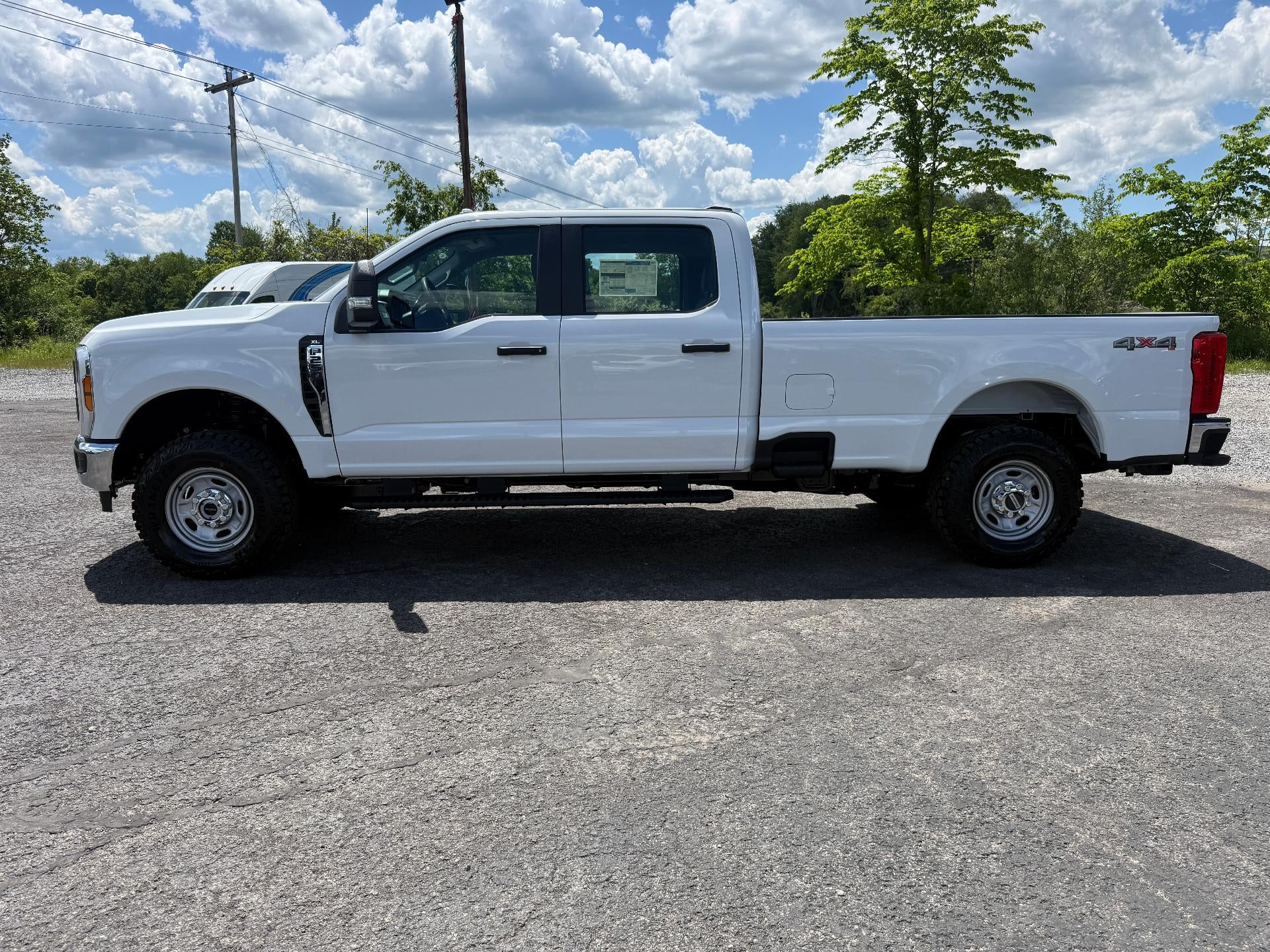 2026 Ford Super Duty F-250 SRW XL 4WD Crew Cab 6.75' Box