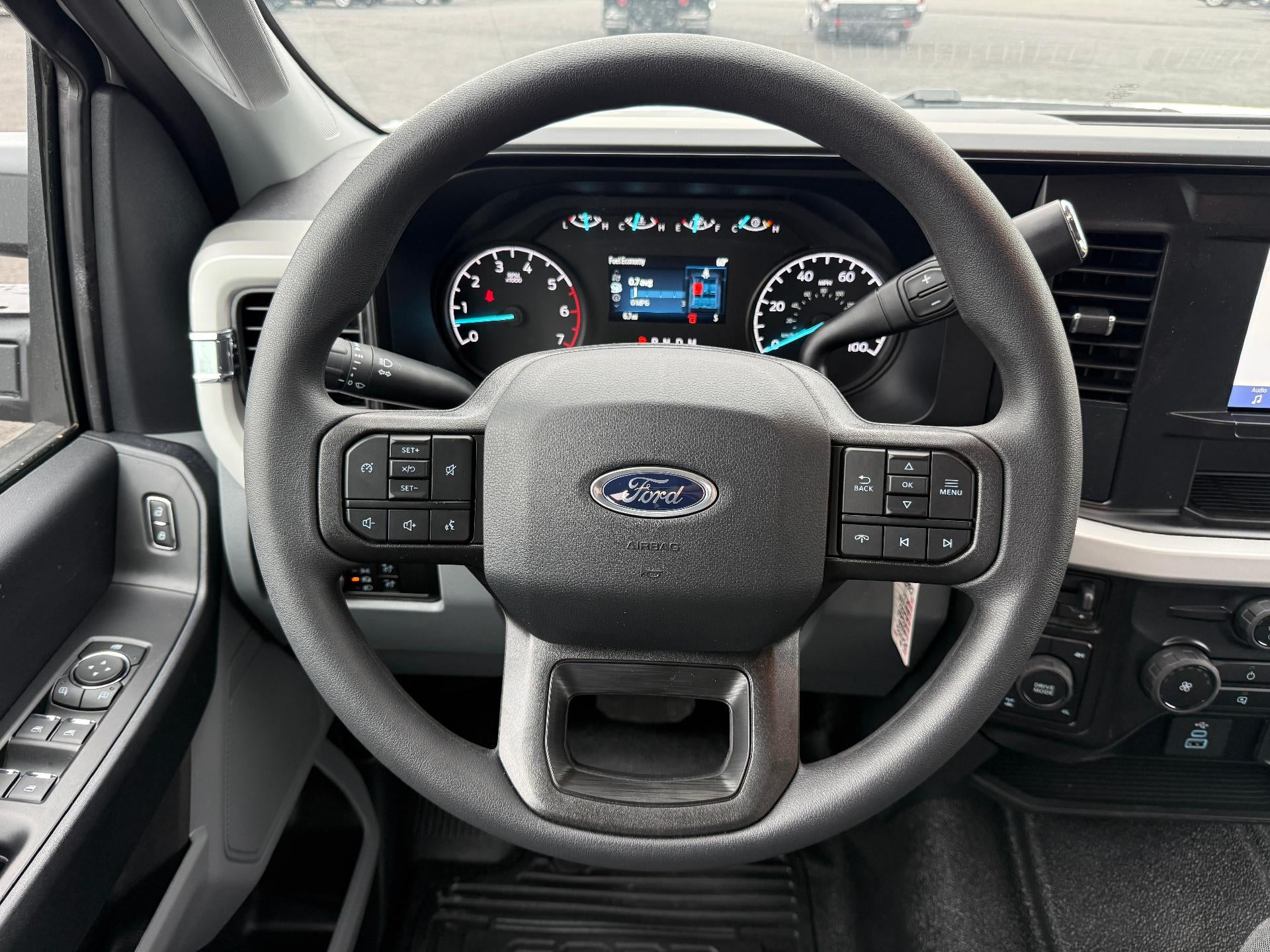 2026 Ford Super Duty F-250 SRW XL 4WD Crew Cab 6.75' Box