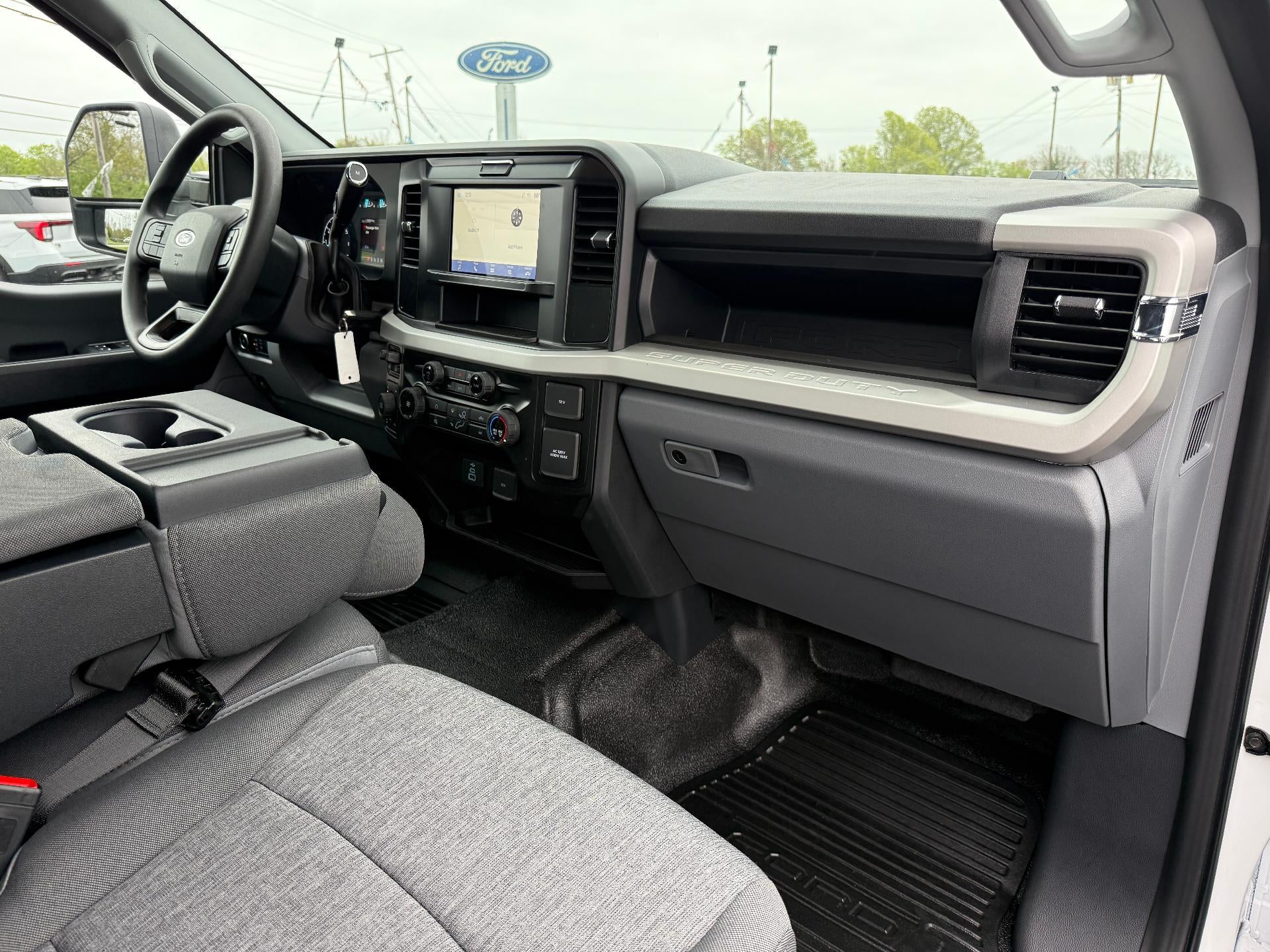2026 Ford Super Duty F-250 SRW XL 4WD Crew Cab 6.75' Box