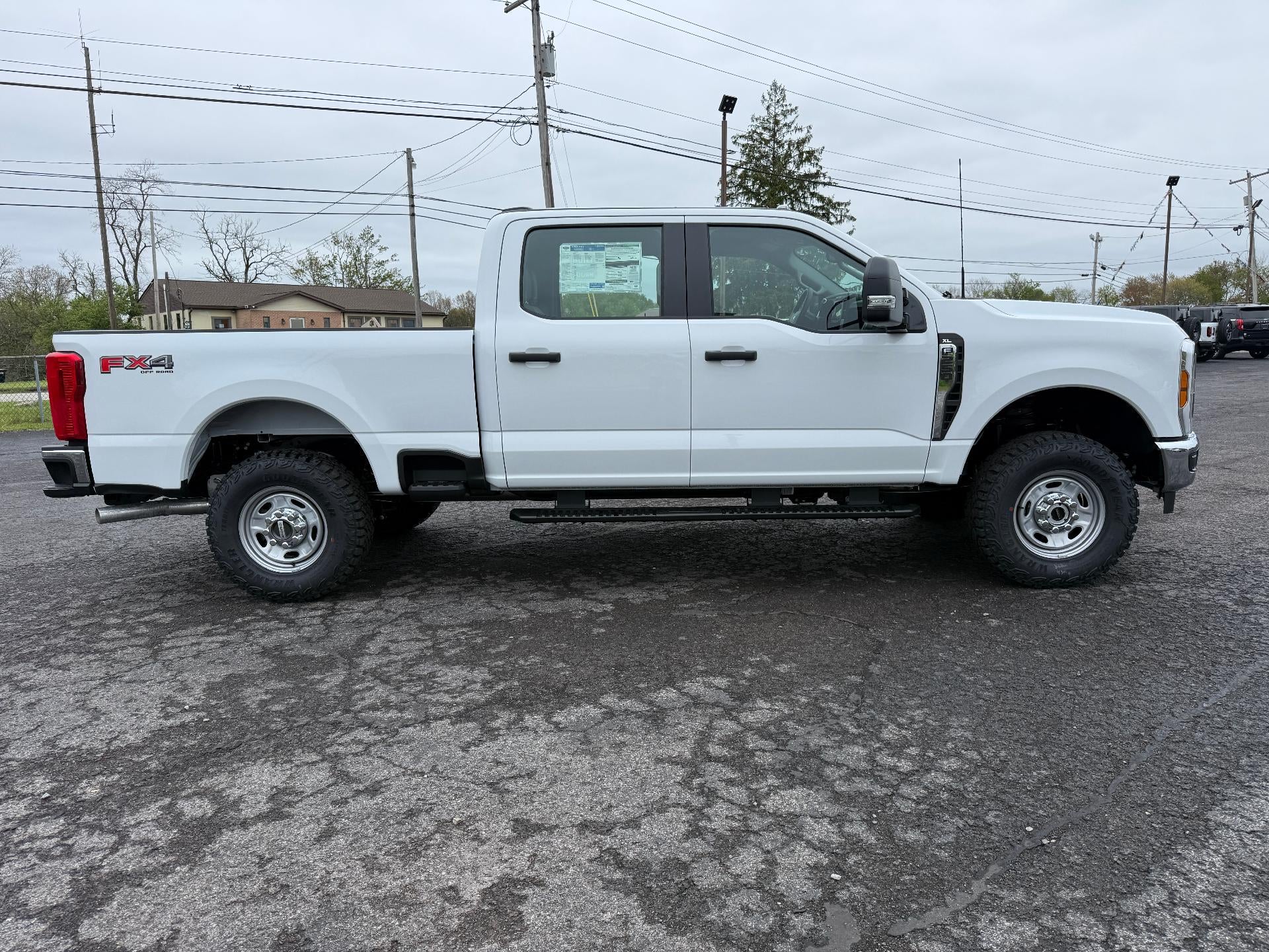 2026 Ford Super Duty F-250 SRW XL 4WD Crew Cab 6.75' Box