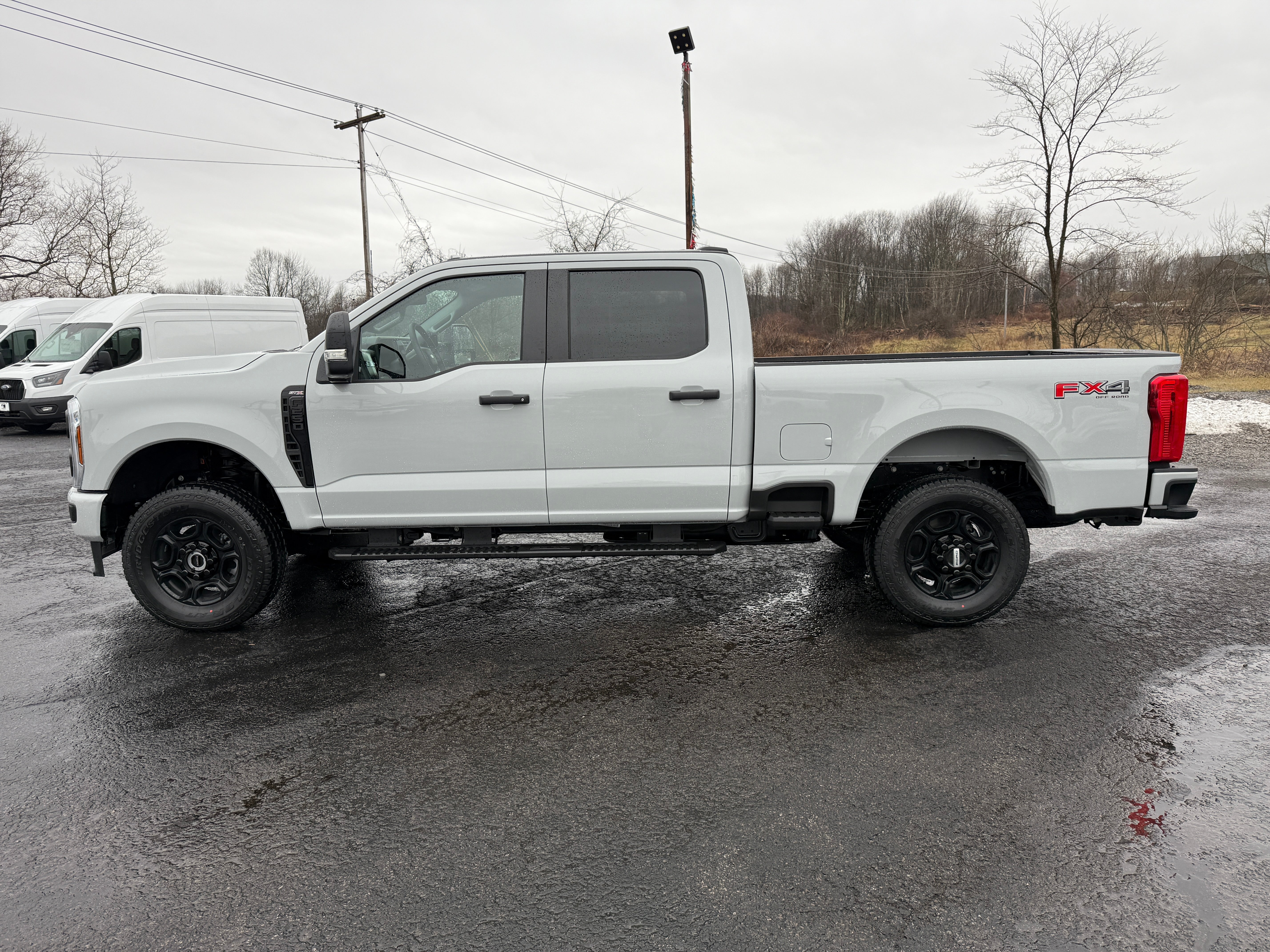 2026 Ford Super Duty F-250 SRW XL 4WD Crew Cab 6.75' Box