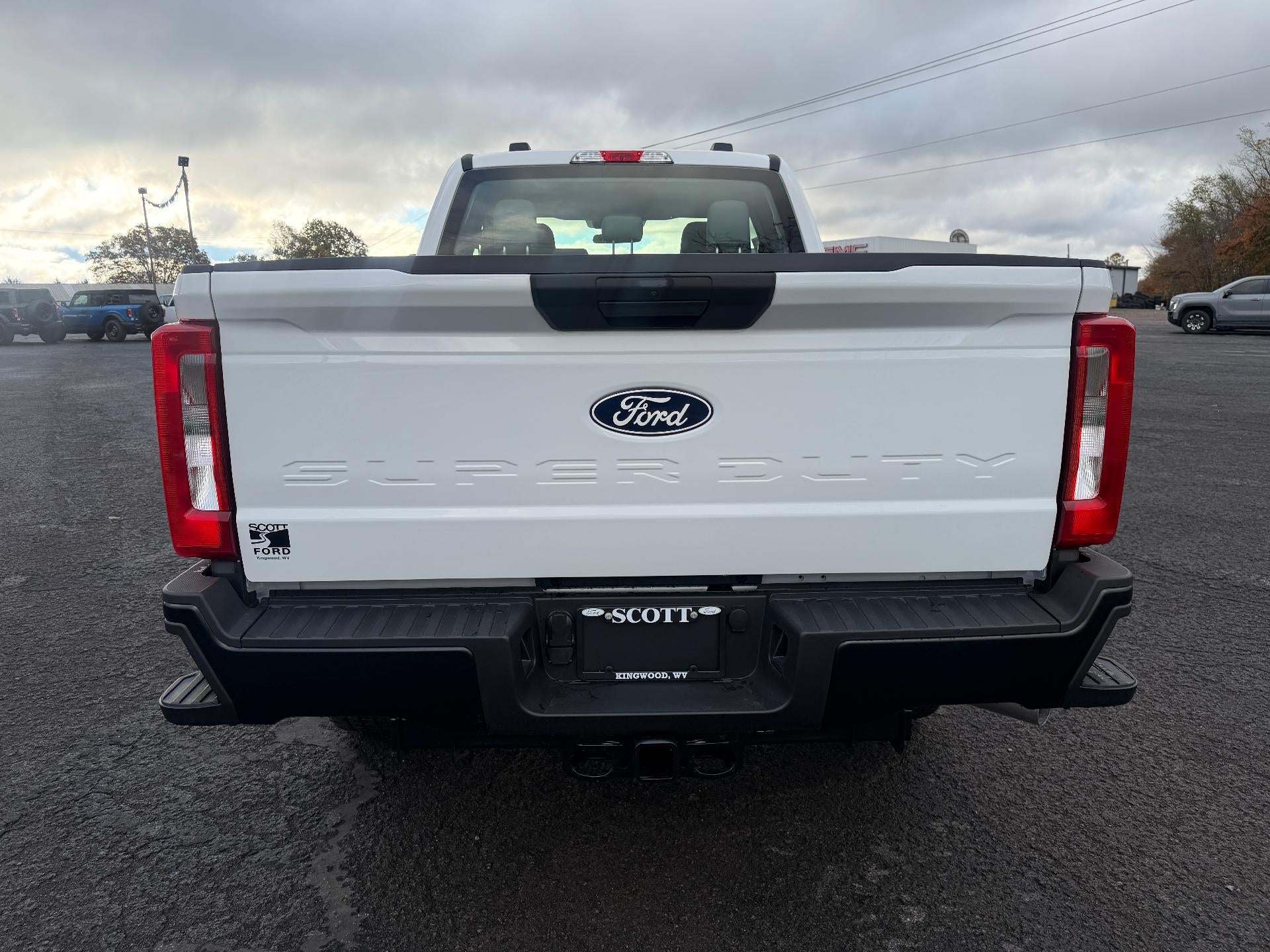 2027 Ford Super Duty F-250 SRW XL 4WD SuperCab 6.75' Box