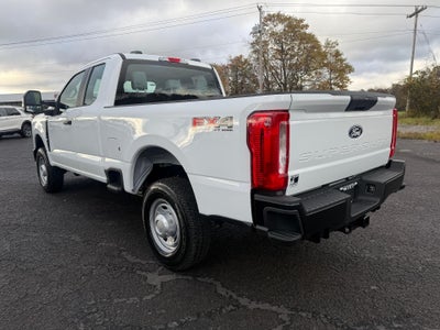 2027 Ford Super Duty F-250 SRW XL 4WD SuperCab 6.75' Box