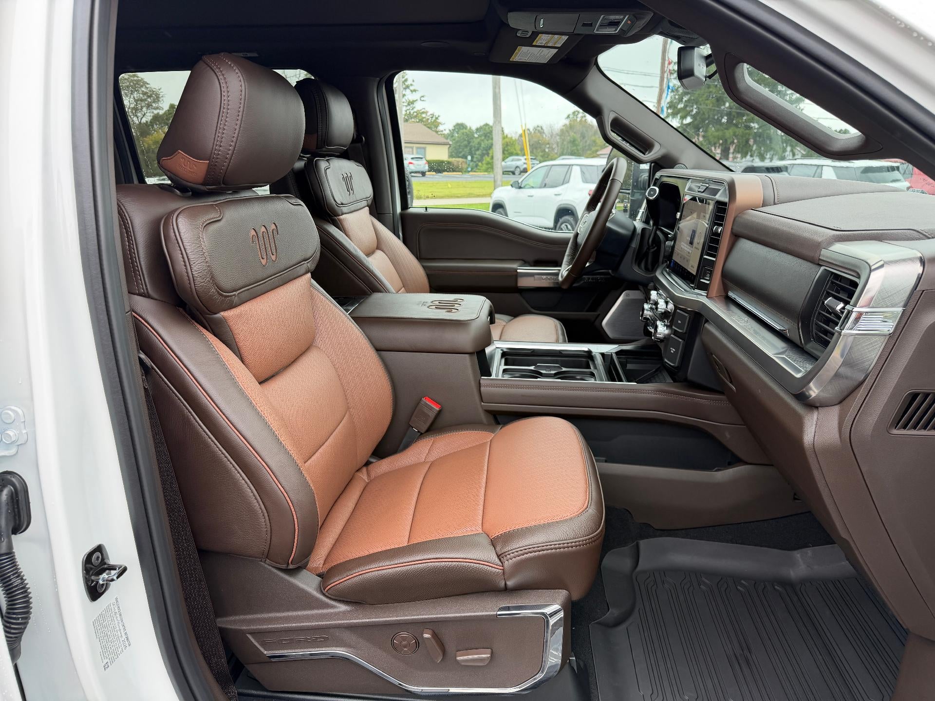 2027 Ford Super Duty F-250 SRW King Ranch 4WD Crew Cab 6.75' Box