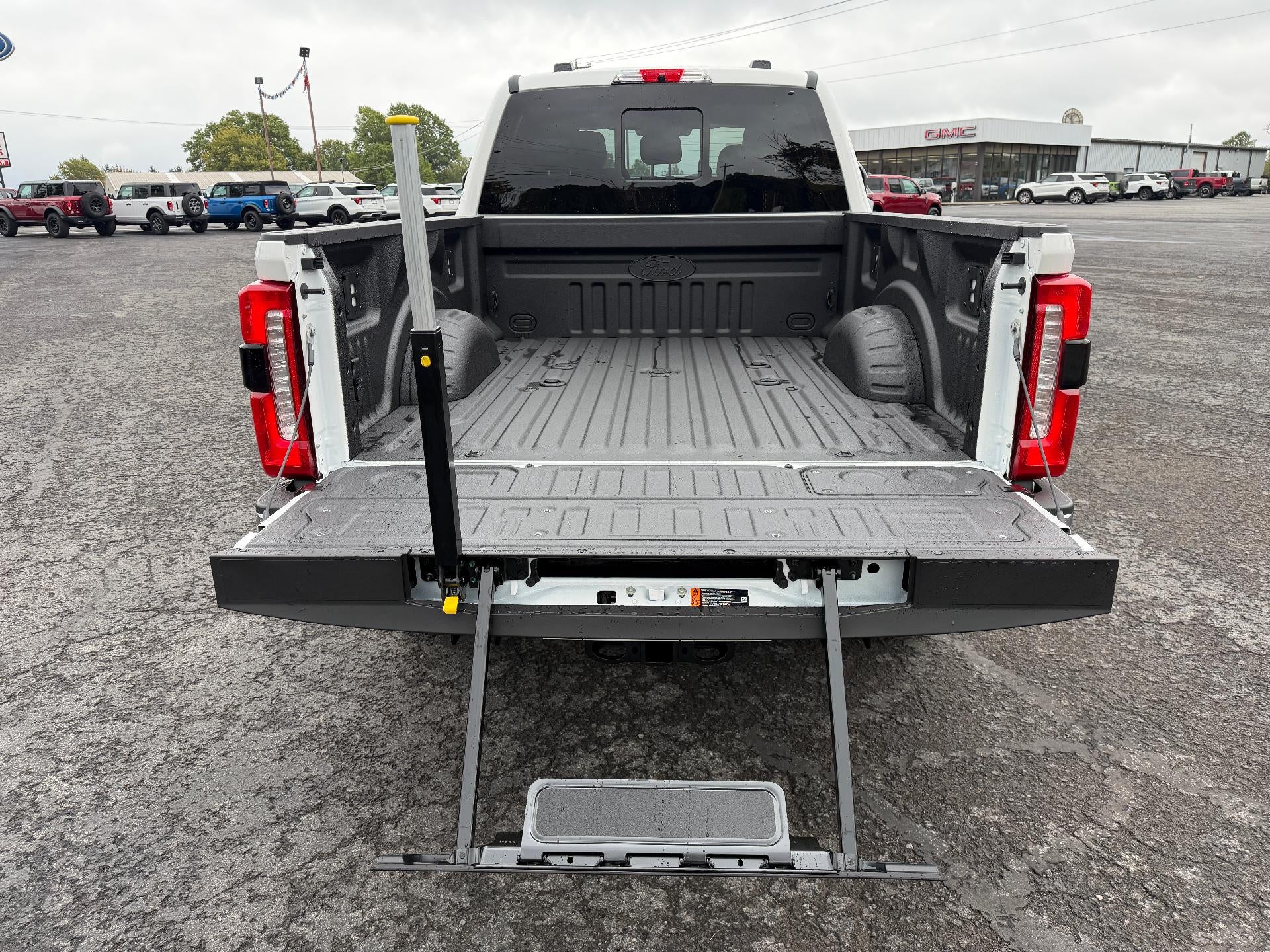 2027 Ford Super Duty F-250 SRW King Ranch 4WD Crew Cab 6.75' Box