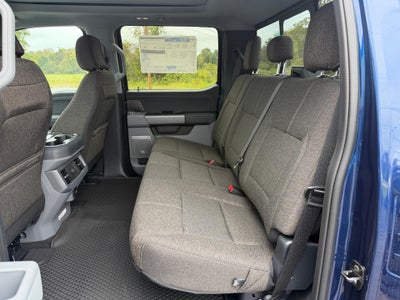 2027 Ford Super Duty F-250 SRW XLT 4WD Crew Cab 6.75' Box