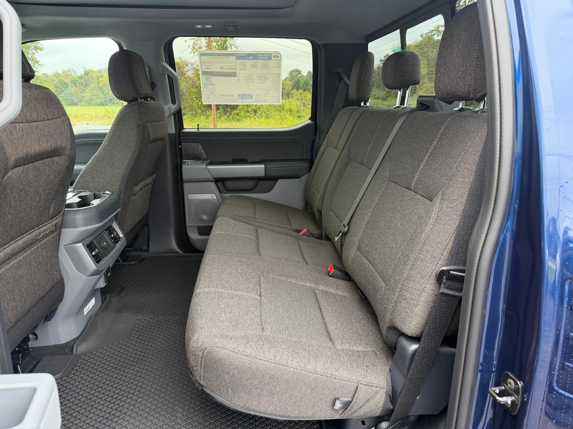 2027 Ford Super Duty F-250 SRW XLT 4WD Crew Cab 6.75' Box