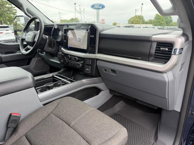 2027 Ford Super Duty F-250 SRW XLT 4WD Crew Cab 6.75' Box