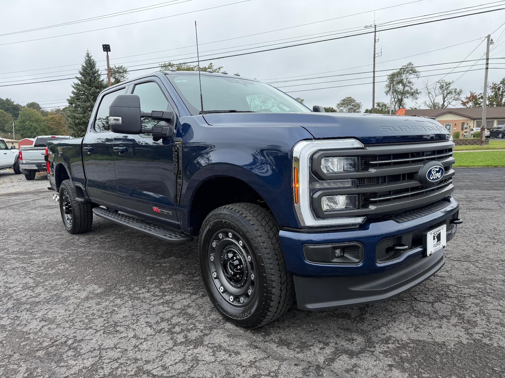 2027 Ford Super Duty F-250 SRW XLT 4WD Crew Cab 6.75' Box