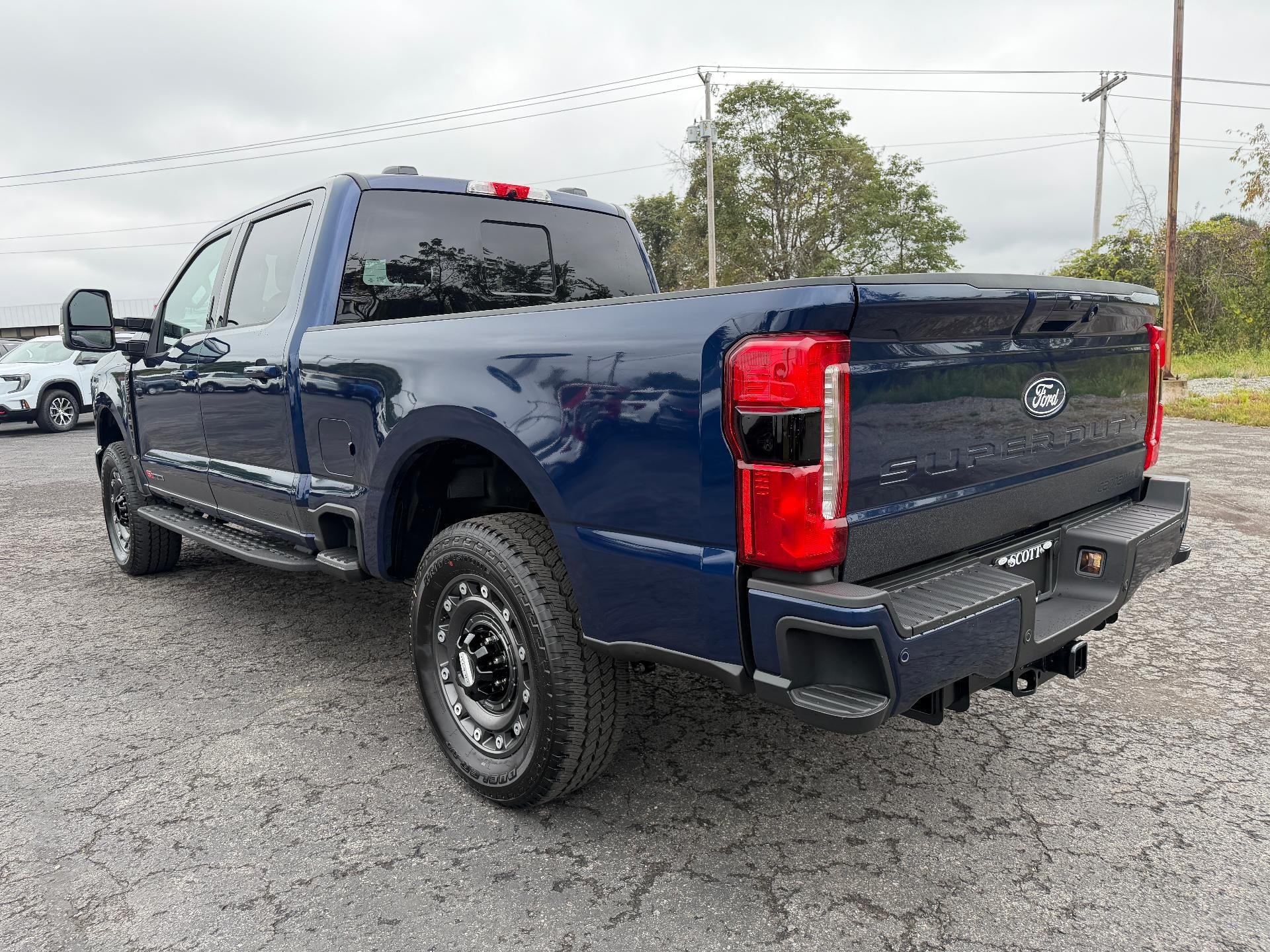 2027 Ford Super Duty F-250 SRW XLT 4WD Crew Cab 6.75' Box