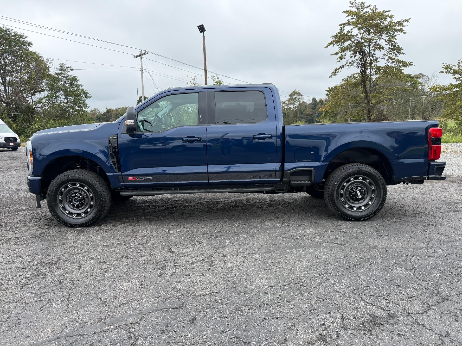 2027 Ford Super Duty F-250 SRW XLT 4WD Crew Cab 6.75' Box