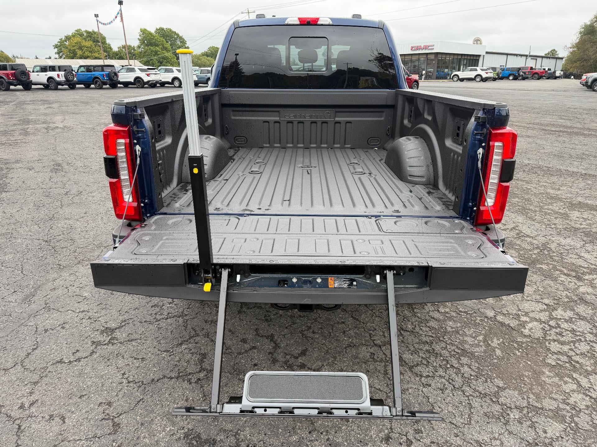 2027 Ford Super Duty F-250 SRW XLT 4WD Crew Cab 6.75' Box