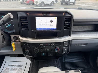 2027 Ford Super Duty F-250 SRW XL 4WD Crew Cab 6.75' Box