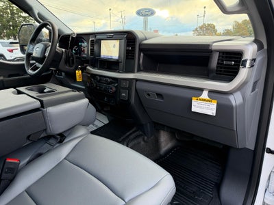2027 Ford Super Duty F-250 SRW XL 4WD Crew Cab 6.75' Box