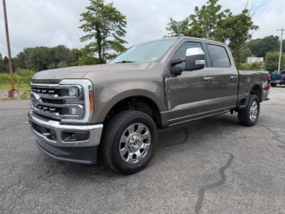 2023 Ford Super Duty F-250 SRW LARIAT 4WD Crew Cab 6.75' Box
