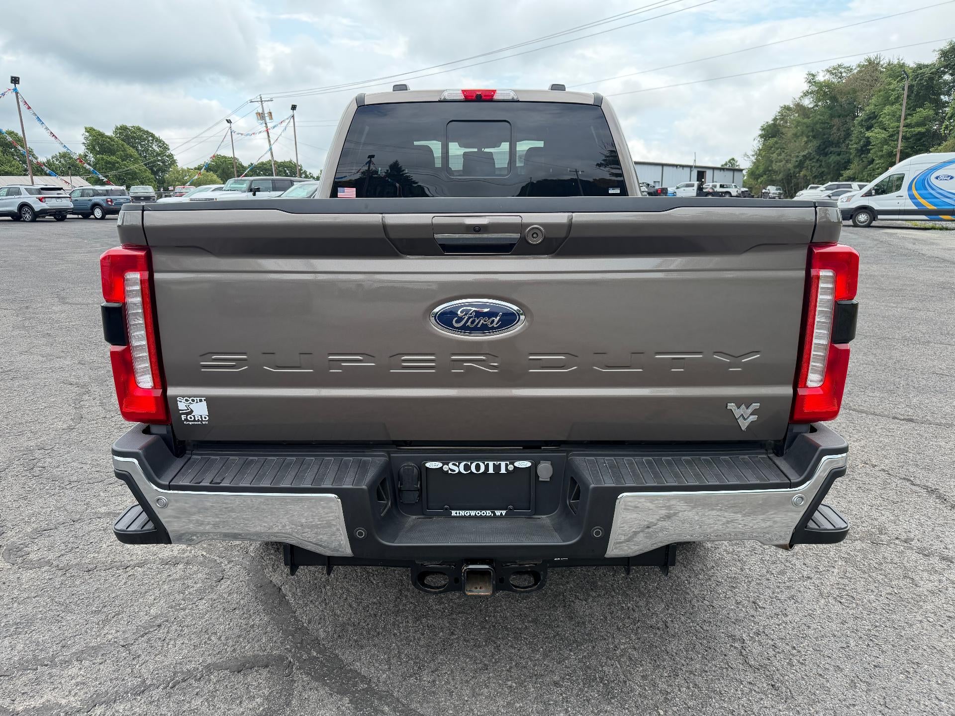 2023 Ford Super Duty F-250 SRW LARIAT 4WD Crew Cab 6.75' Box
