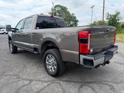 2023 Ford Super Duty F-250 SRW LARIAT 4WD Crew Cab 6.75' Box